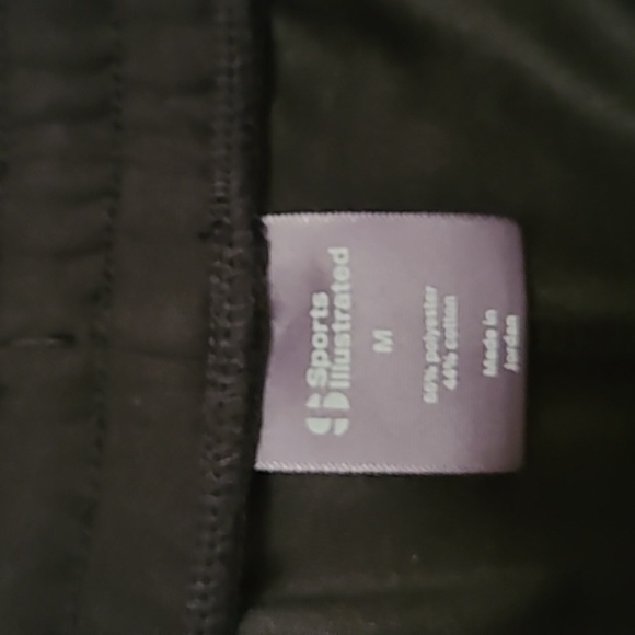 SPORTS ILLUSTRATED WOMEN'S BLACK SHORTS ELASTIC WAISTBAND SIZE MEDIUM - Picture 6 of 11